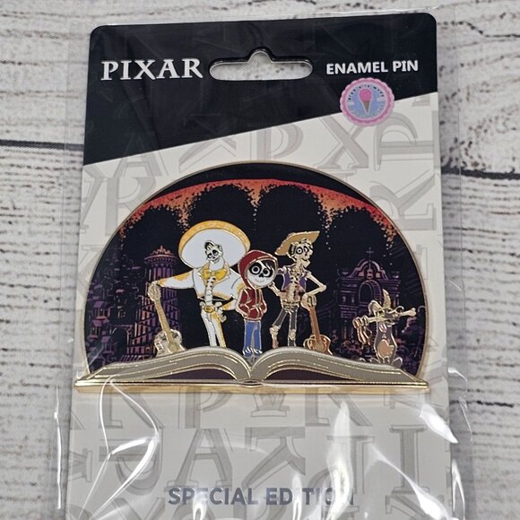 NEW! Pink a La Mode (Palm) Coco - Once Upon a Time Storybook LE 300 - Picture 2 of 3